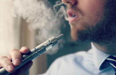 美国研究发现每天规律性吸电子烟有助于戒烟