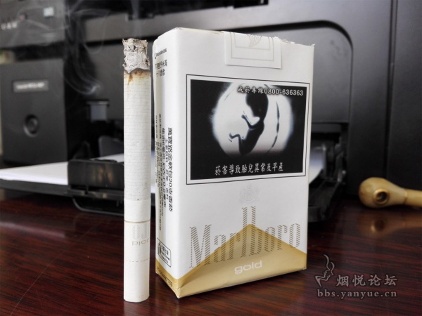 TW码台湾万宝路（软包白金版）品鉴：烟气丰富 层次分明 口感柔软 味道纯正干净，整体品质高于台软红