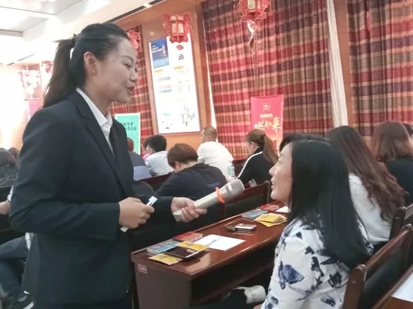 不照着ppt念稿 场场气氛活跃 这样的宣讲不一样——云产卷烟品牌宣讲会