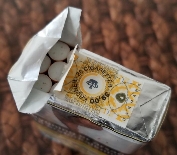 丹麦完税软包黄骆驼香烟（CAMEL）